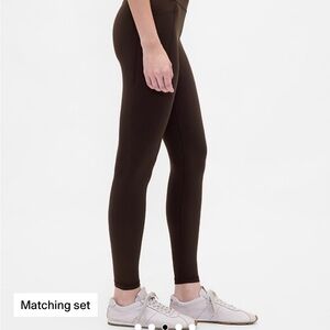 GapFit Black Compression high rise power full length leggings.